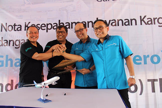garuda-indonesia-kargo-bersama-bhanda-ghara-reksa-perluas-layanan-integrasi-logistik-tambah-600-jaringan-warehouse