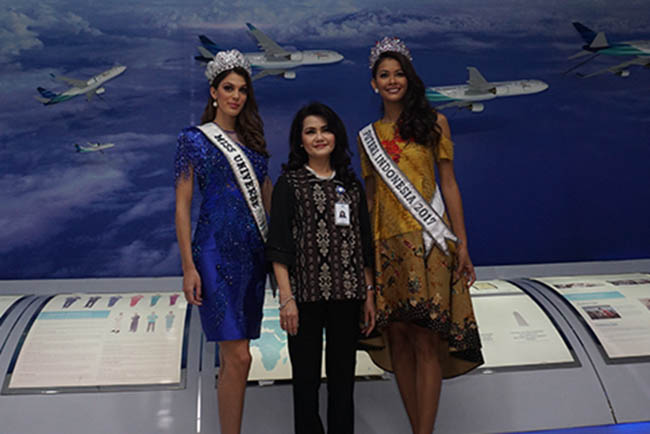 miss-universe-kagumi-standarisasi-layanan-garuda-indonesia