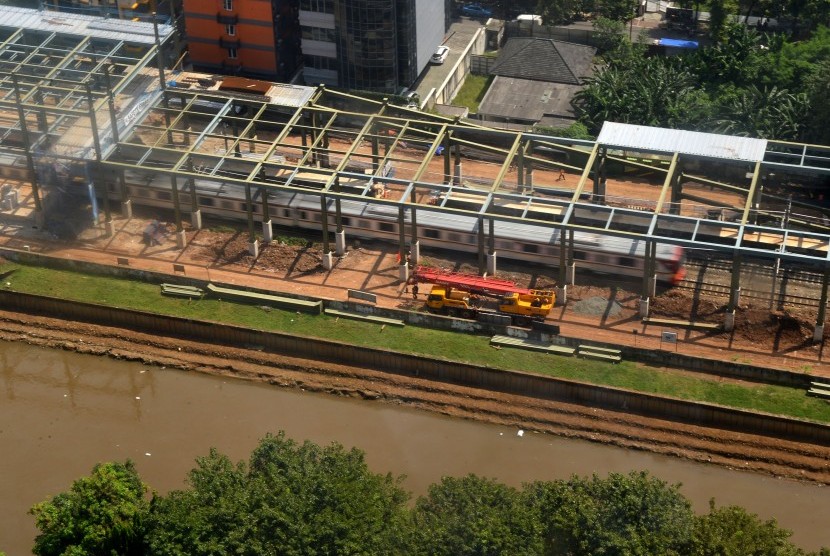kereta-bandara-direncanakan-beroperasi-awal-2018