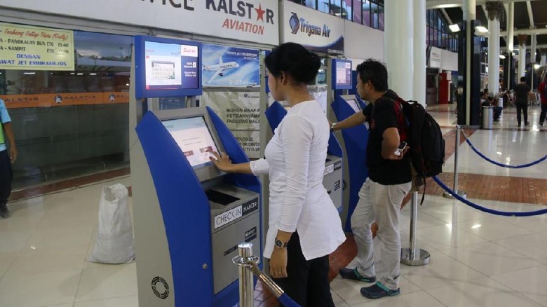 di-terminal-1c-bandara-soetta-bisa-check-in-mandiri