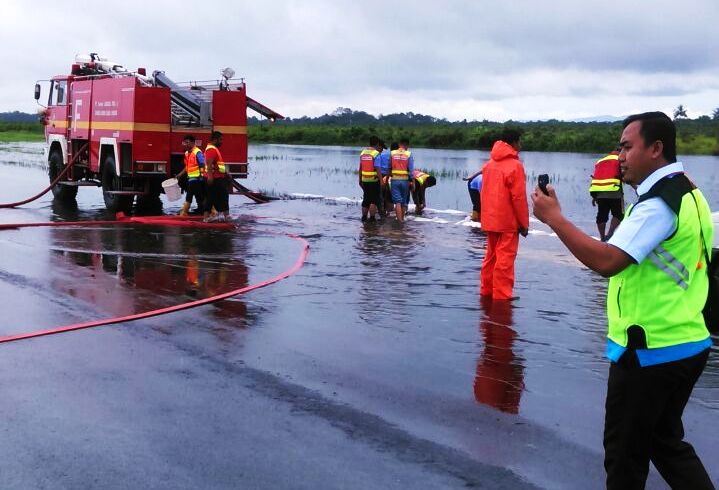 penerbangan-di-bandara-supadio-di-reschedule-imbas-genangan-air