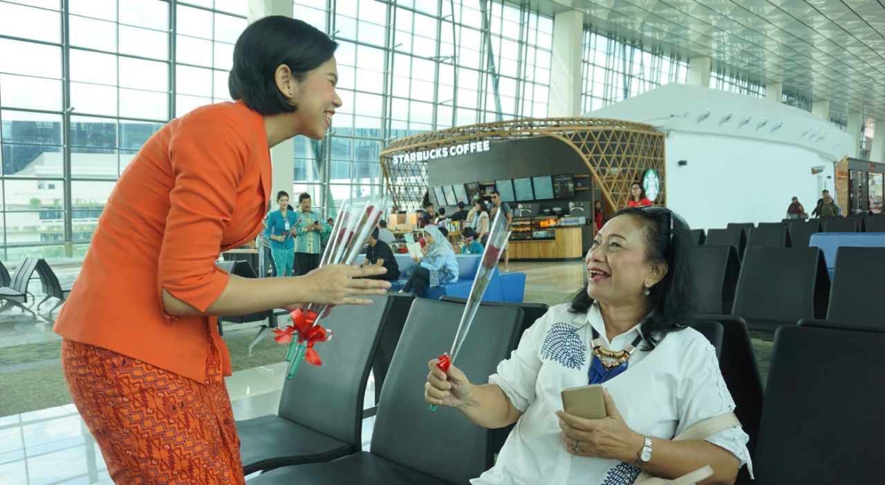 penumpang-pesawat-akhir-tahun-turun