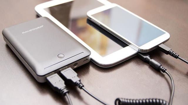 bandara-soekarno-hatta-larang-bawa-powerbank-ke-pesawat-ini-detailnya