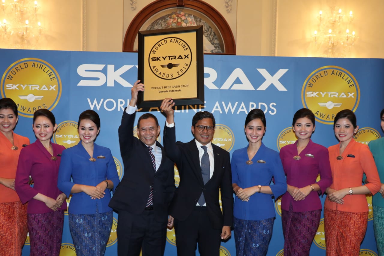 garuda-indonesia-raih-penghargaan-the-worlds-best-cabin-crew-skytrax-untuk-kelima-kalinya