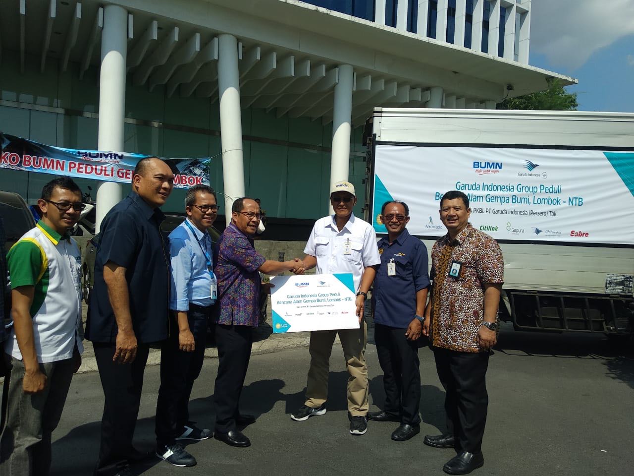 garuda-indonesia-group-salurkan-bantuan-kemanusian-korban-gempa-di-lombok