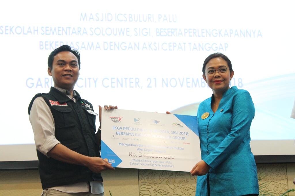 ikatan-istri-karyawan-garuda-indonesia-group-iikga-salurkan-bantuan-kemanusian-korban-gempa-di-palu-sigi-dan-donggala