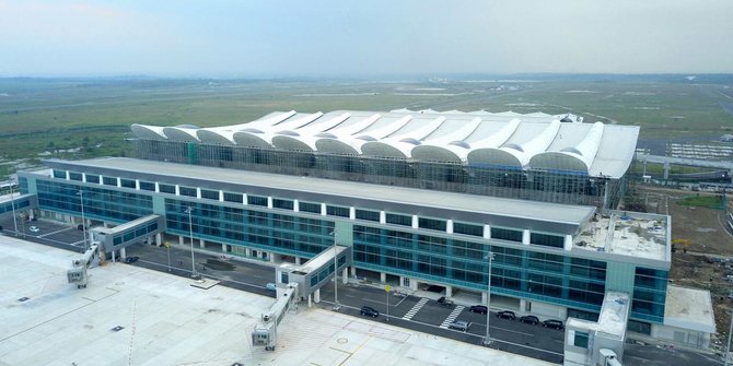 asyik-pesan-tiket-pesawat-garuda-indonesia-group-kini-bisa-melalui-wa-dan-line