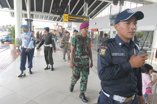 arus-mudik-3-000-petugas-gabungan-disiagakan-di-bandara-soetta