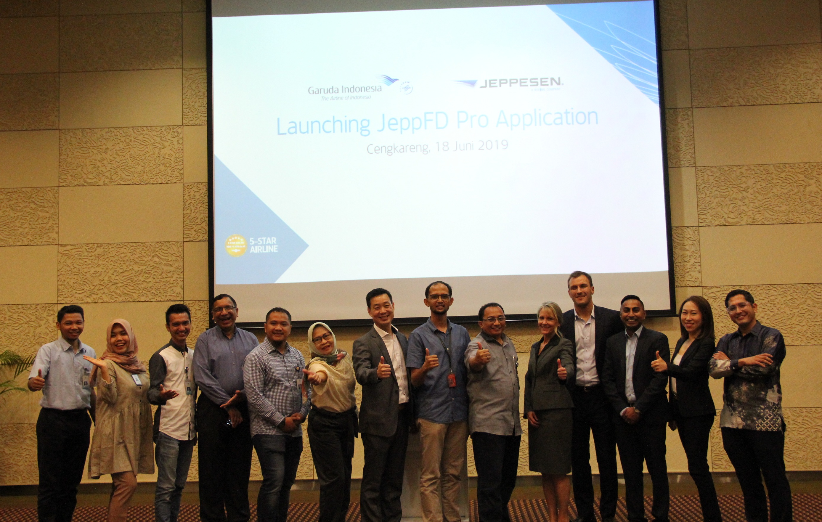 pelopori-psperless-airline-garuda-indonesia-perkenalkan-digital-navigation-chart