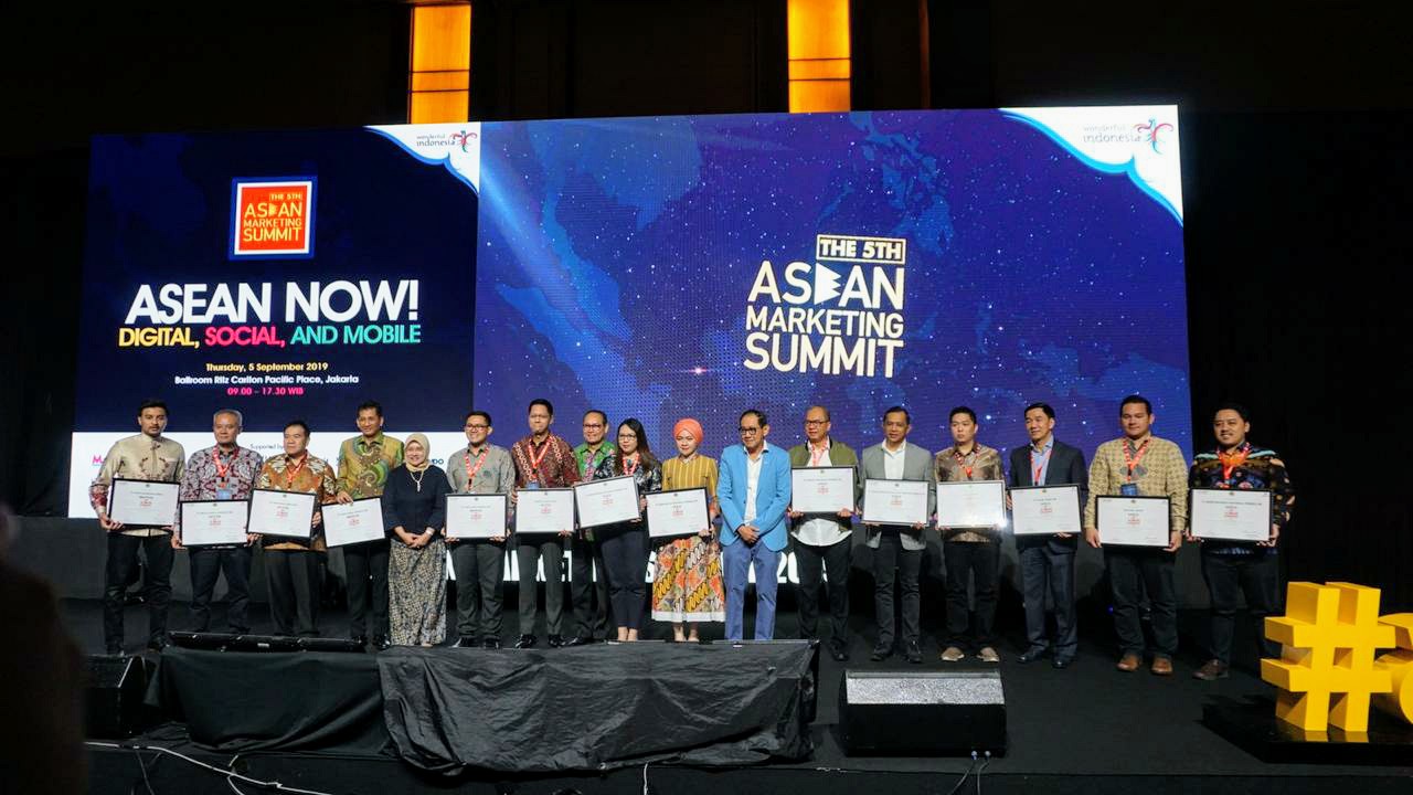 garuda-indonesia-raih-penghargaan-gold-indonesia-go-asean-champion-di-asean-marketing-summit-2019