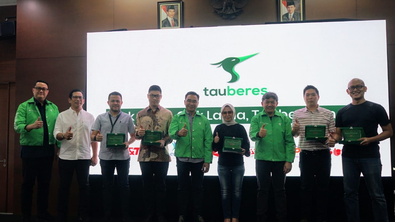 garuda-indonesia-luncurkan-taubers-aplikasi-digital-pengiriman-barang-berbasis-layanan-smart-logistic-services